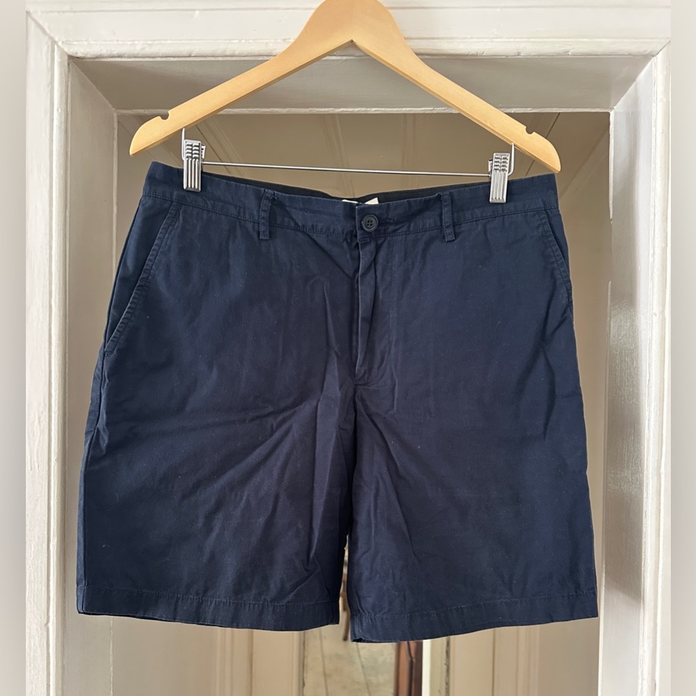 Club Monaco Men’s Classic Navy Shorts sz 32